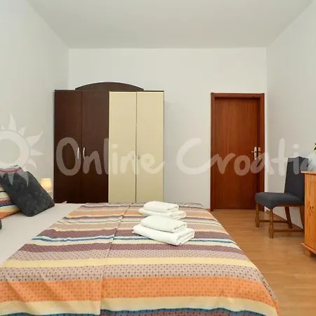 Apartman Antonela * רוגוזניצה