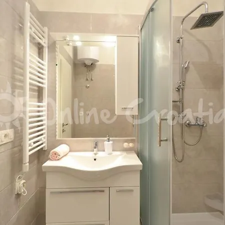 Apartment Apartman Antonela Rogoznica (Sibenik-Knin)